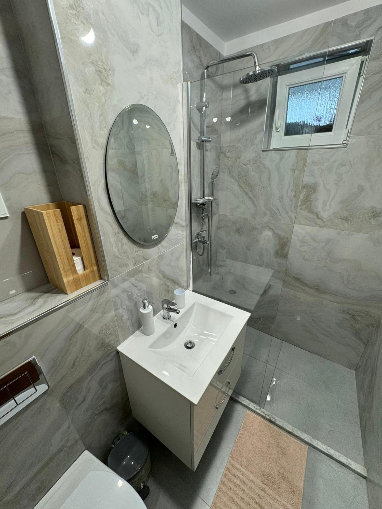 Apartament Central Râmnicu Vâlcea Екстериор снимка